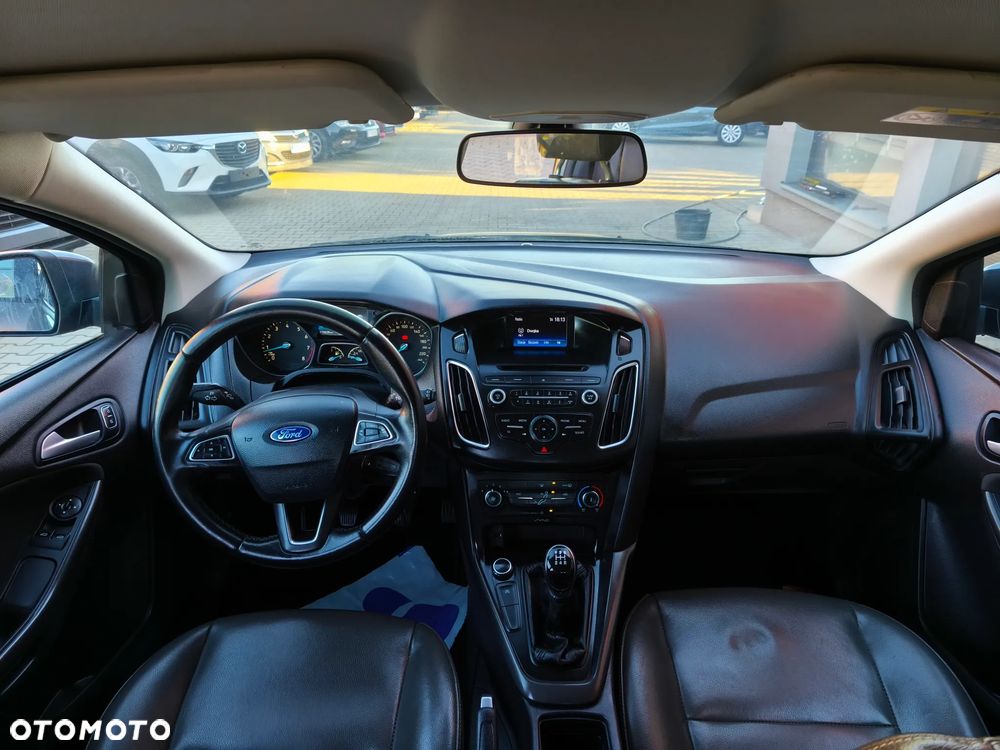 Ford Focus 1.0 EcoBoost Titanium ASS - 6