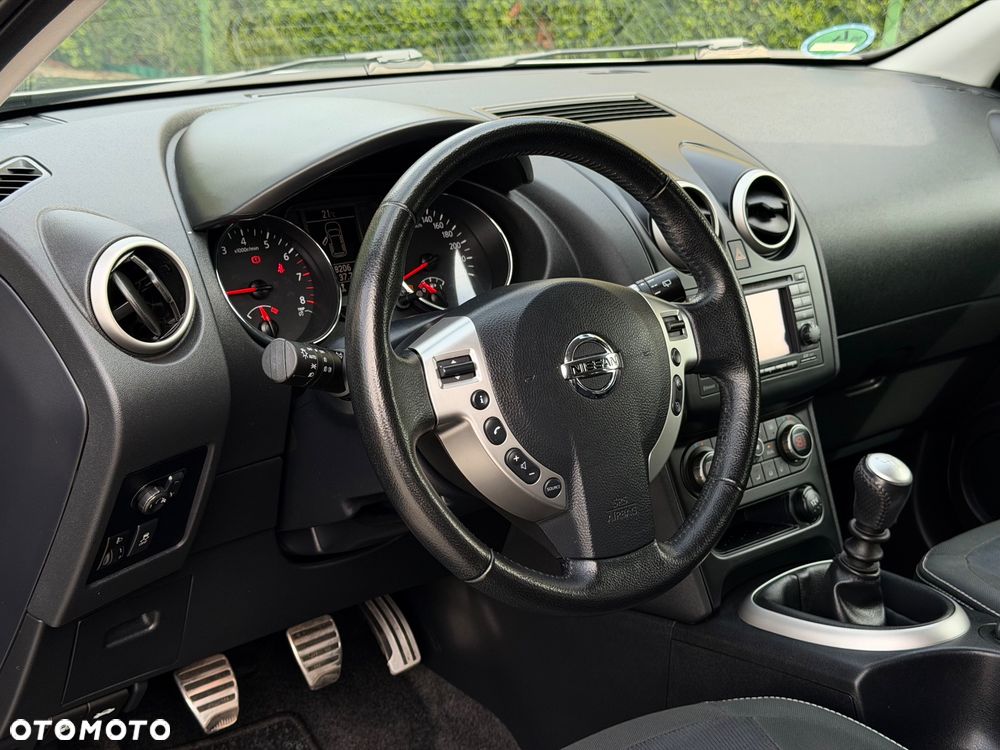 Nissan Qashqai 2.0 4x4 Tekna - 17