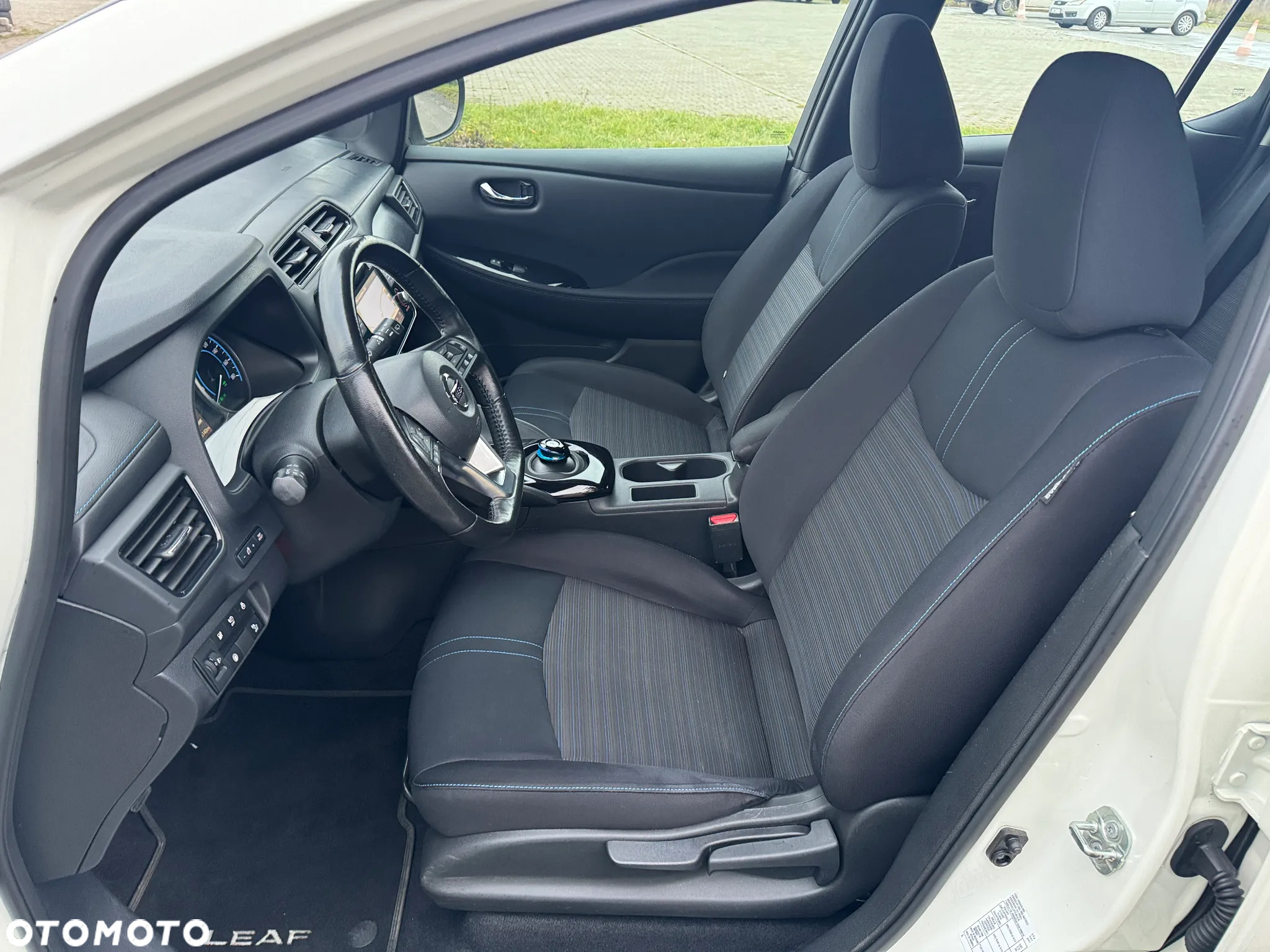 Nissan Leaf 40 kWh N-Connecta - 11