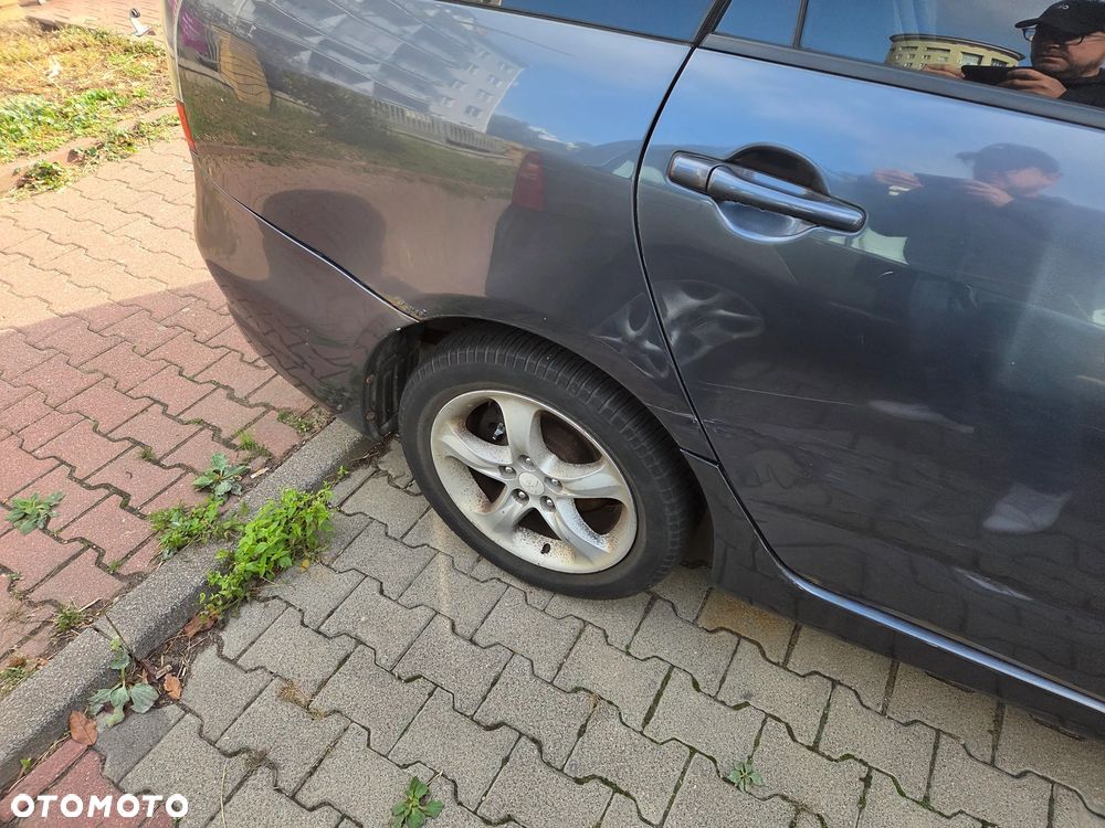 Mitsubishi Grandis - 19