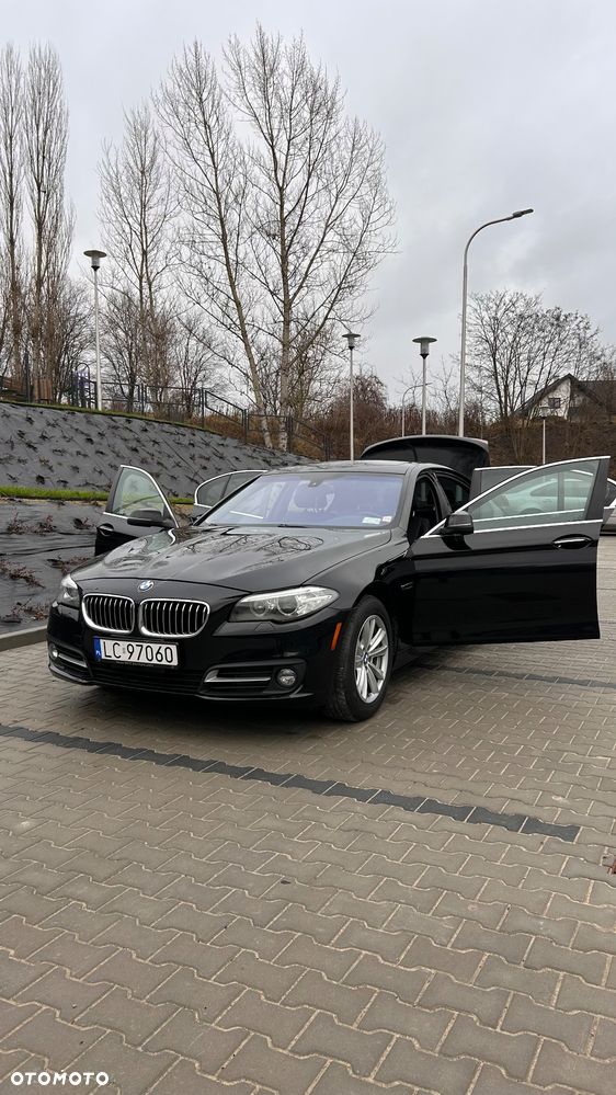 BMW Seria 5 528i Luxury Line - 4