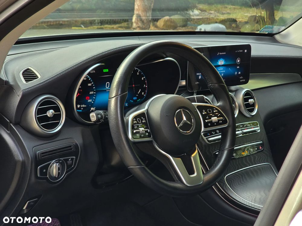 Mercedes-Benz GLC 300 4Matic 9G-TRONIC - 18