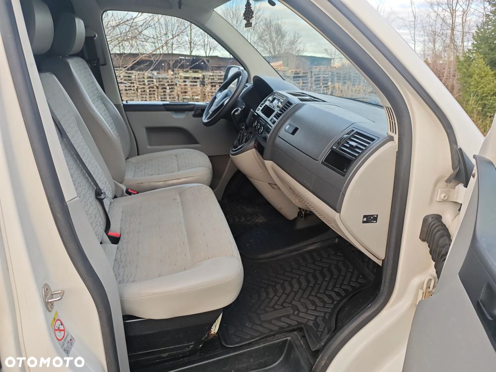 Volkswagen TRANSPORTER T5 - 6