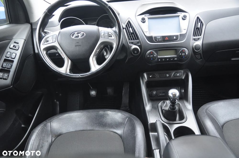 Hyundai ix35 1.7 CRDi 2WD Fifa World Cup Edition - 9
