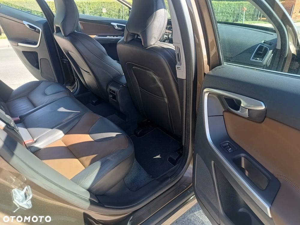 Volvo XC 60 - 12