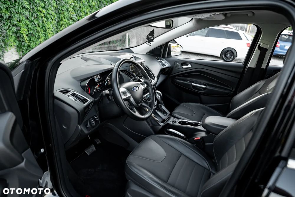 Ford Kuga 2.0 TDCi 4x4 Titanium - 17