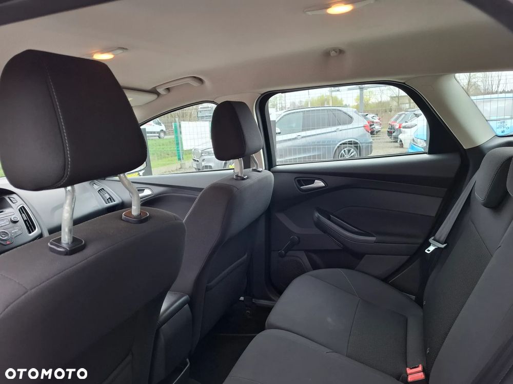 Ford Focus - 24