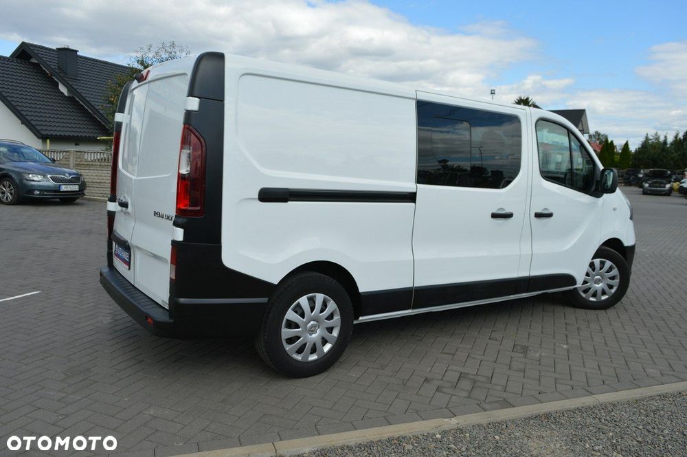 Renault Trafic - 18