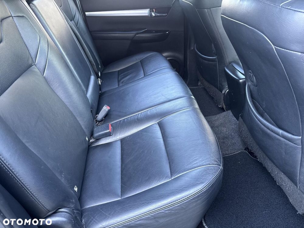 Toyota Hilux 2.4 D-4D Double Cab SR5 4x4 - 18