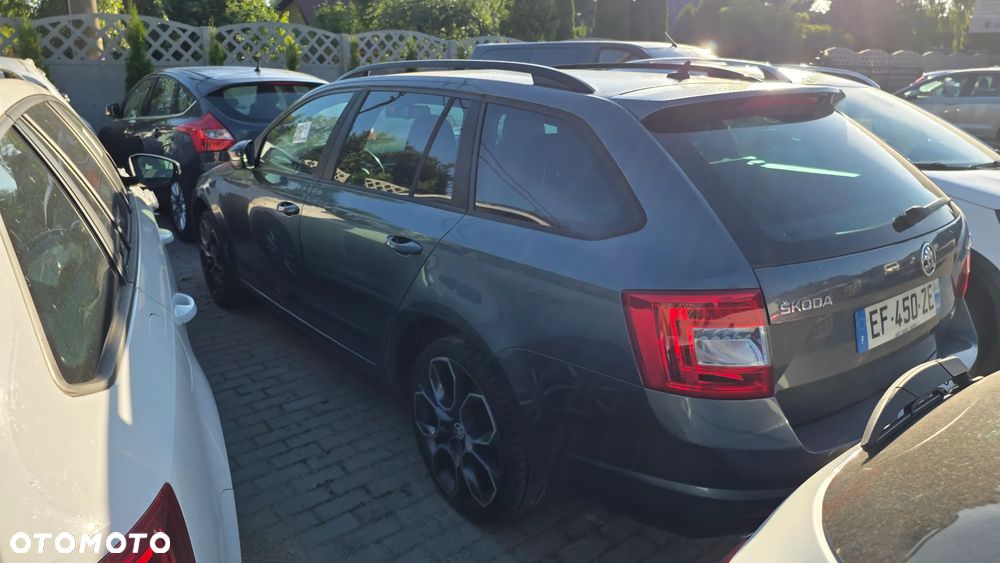 Skoda Octavia 2.0 TDI RS DSG - 2