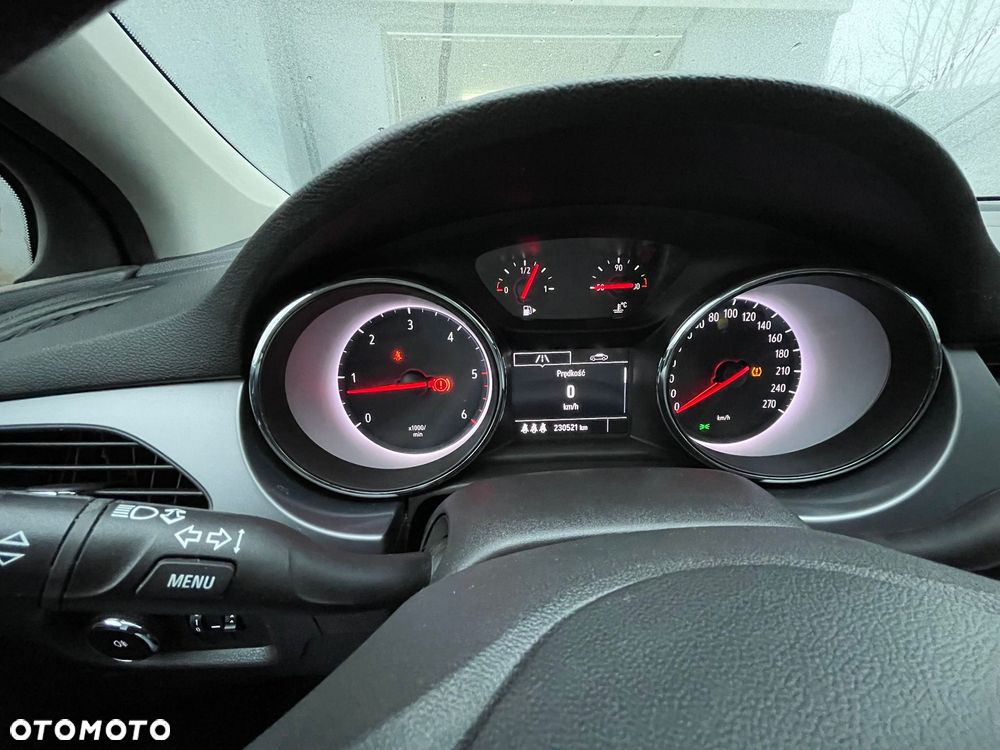 Opel Astra 1.6 CDTI Sport - 12