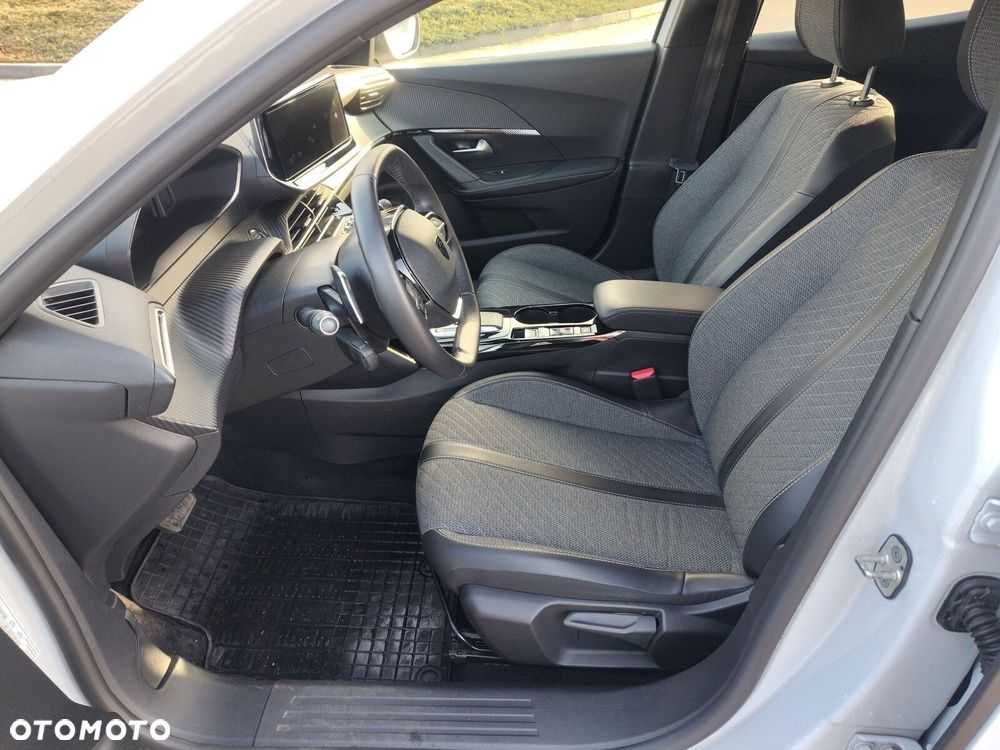 Peugeot 2008 1.2 PureTech Allure S&S EAT8 - 12