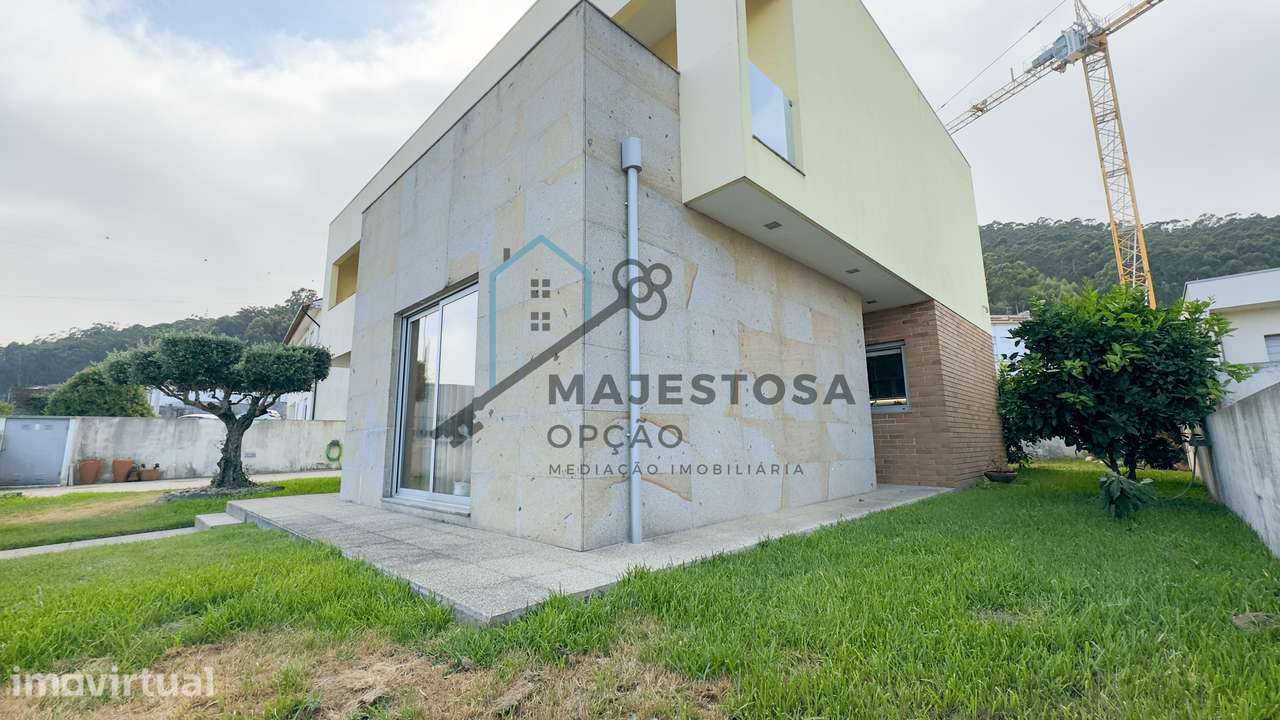 Moradia Isolada com Jardim —Abelheira, Viana do Castelo - Grande imagem: 4/38