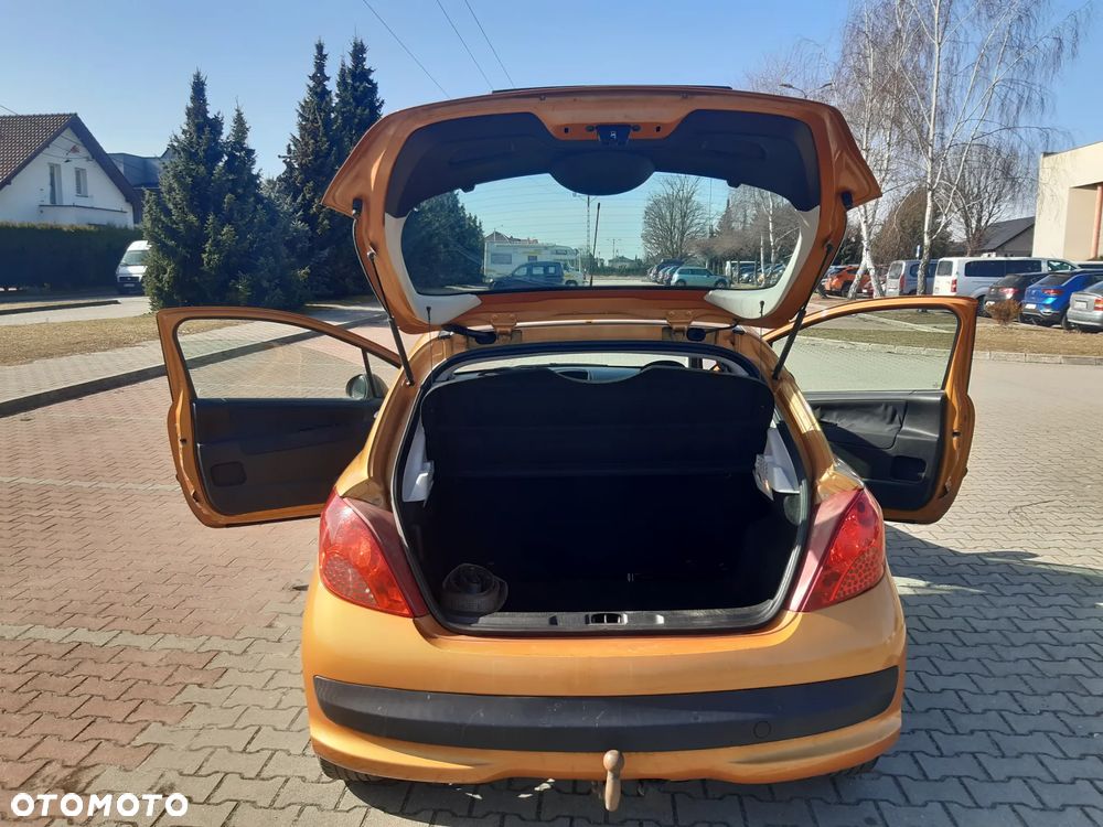 Peugeot 207 110 HDi FAP (Blue Lion) Tendance - 11
