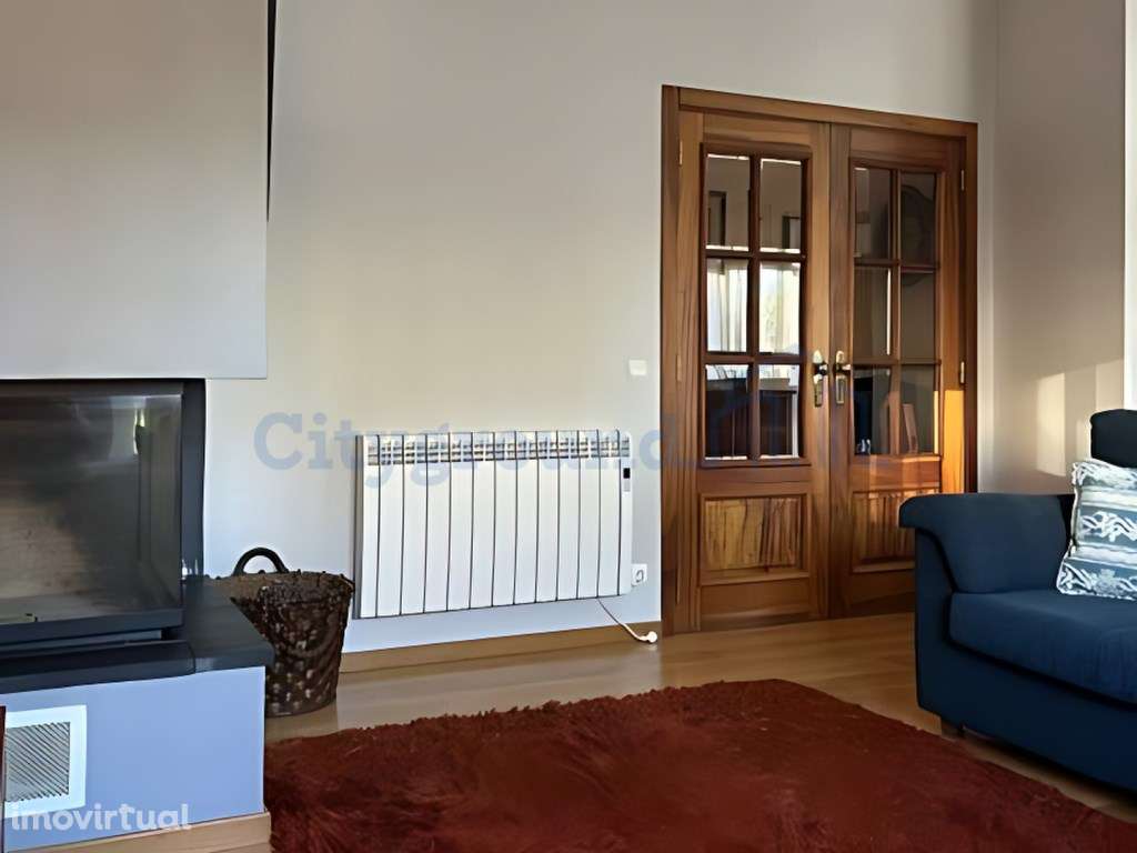 Duplex T3 com Varandas, Terraço e Vista Desafogada para o Castelo d... - Grande imagem: 3/40