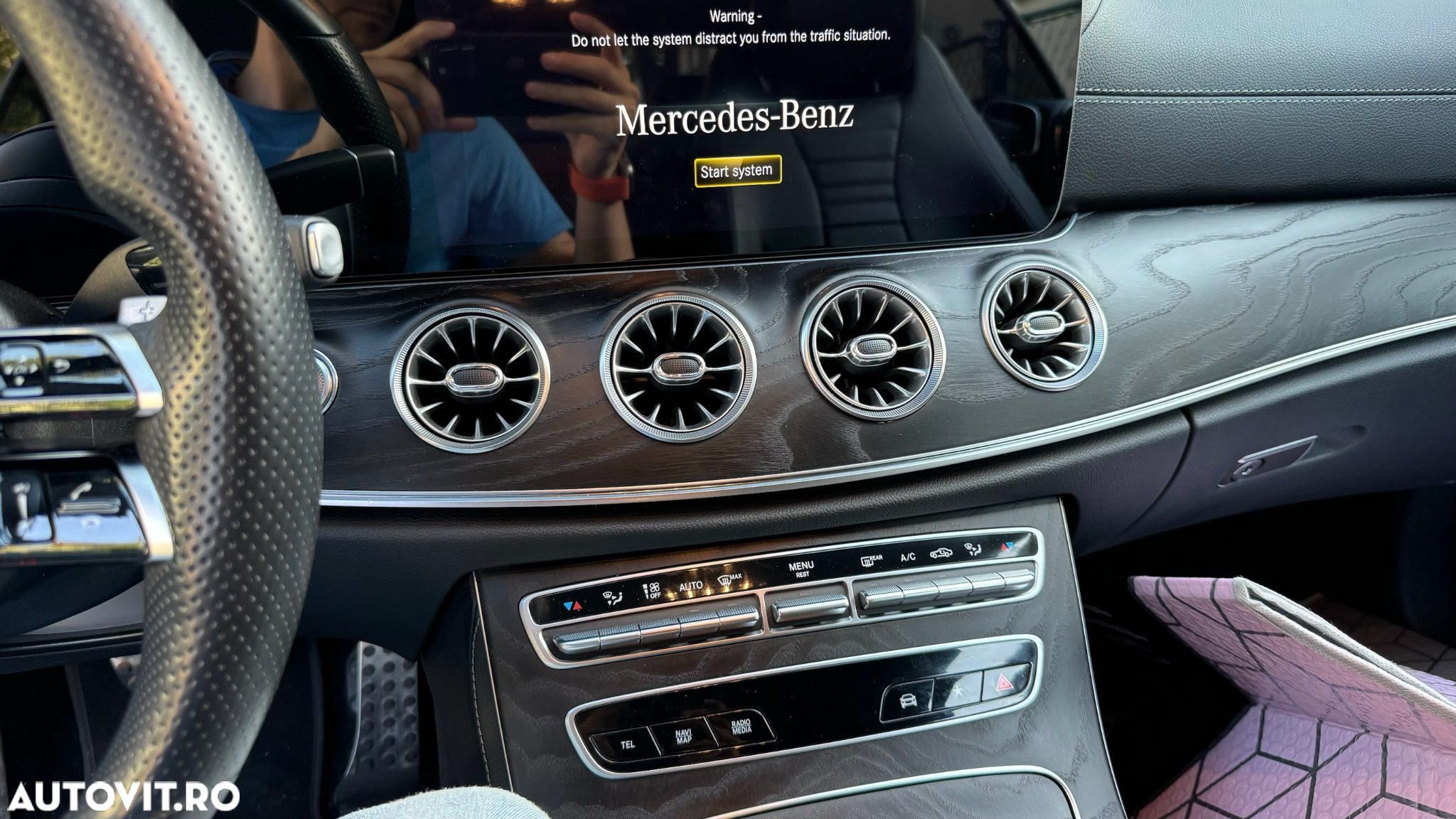 Mercedes-Benz E - 14