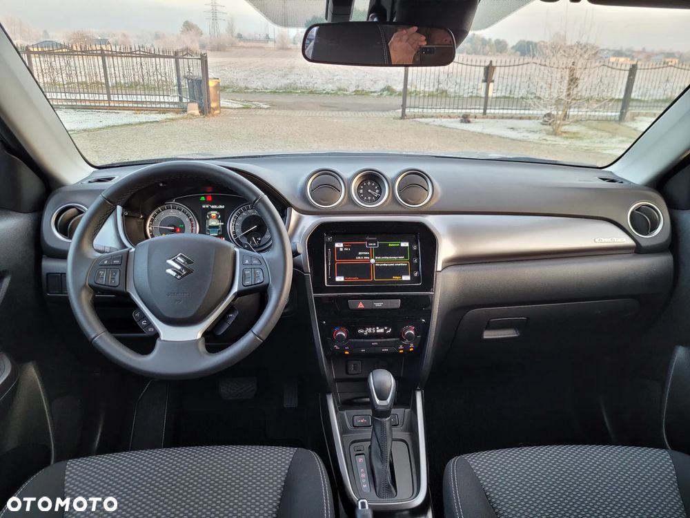 Suzuki Vitara 1.5 Dualjet Hybrid Allgrip AGS Comfort "SHINKAI" - 4