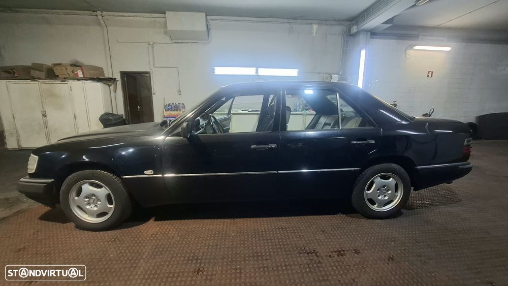 Mercedes-Benz W124 (1984-1997) 250 D Turbo - 1