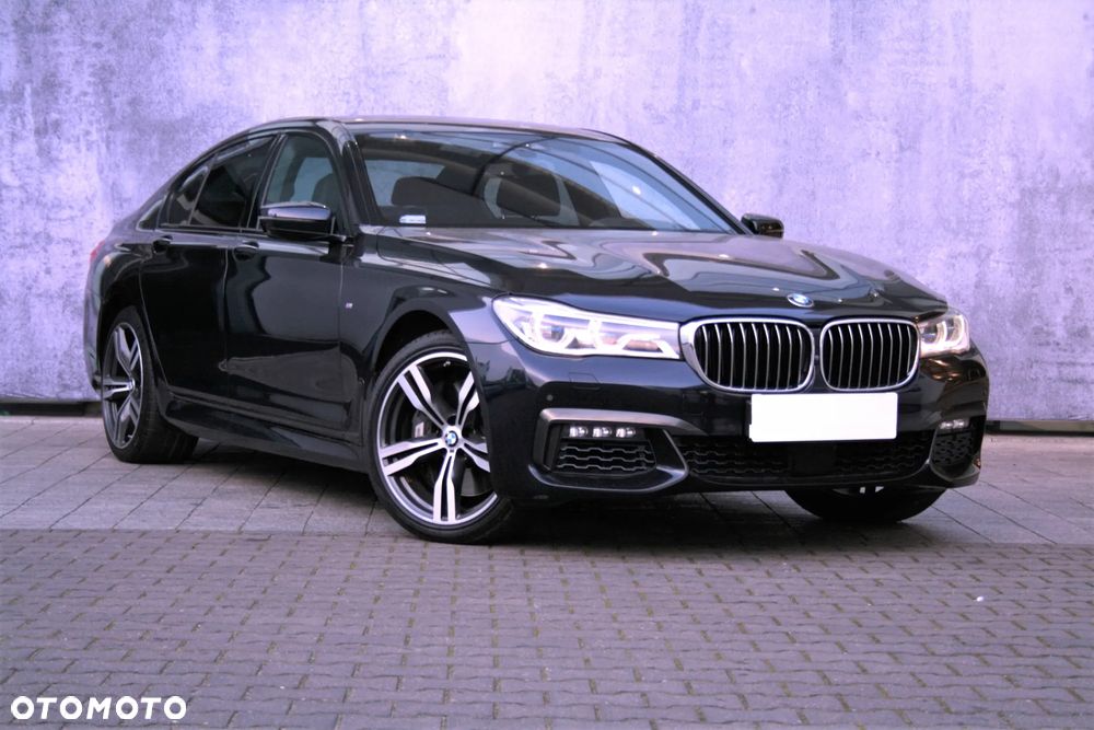 BMW Seria 7 750i xDrive - 3