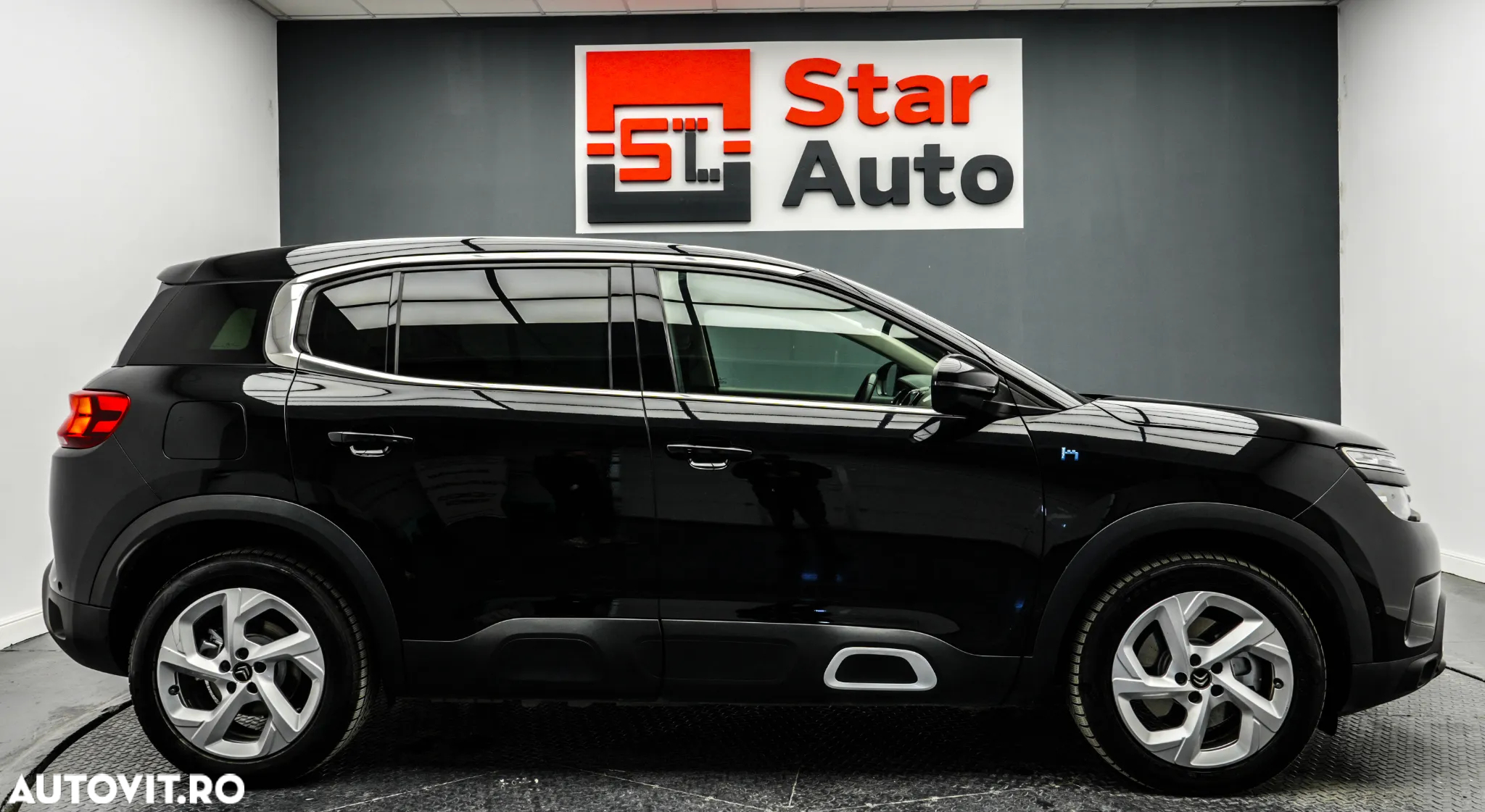 Citroën C5 Aircross 1.6 Hybrid FWD 225 EAT8 Shine - 11