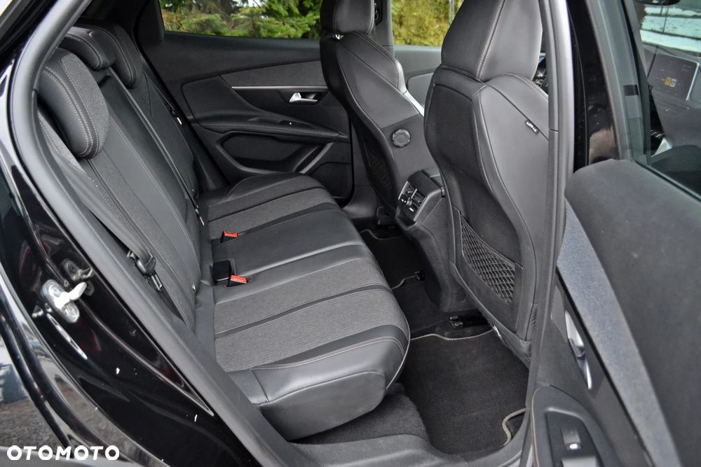 Peugeot 3008 1.2 PureTech GT S&S - 27