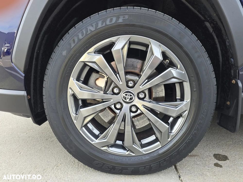 Toyota RAV4 - 7