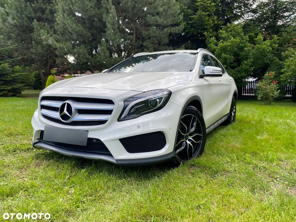 Mercedes-Benz GLA - 1