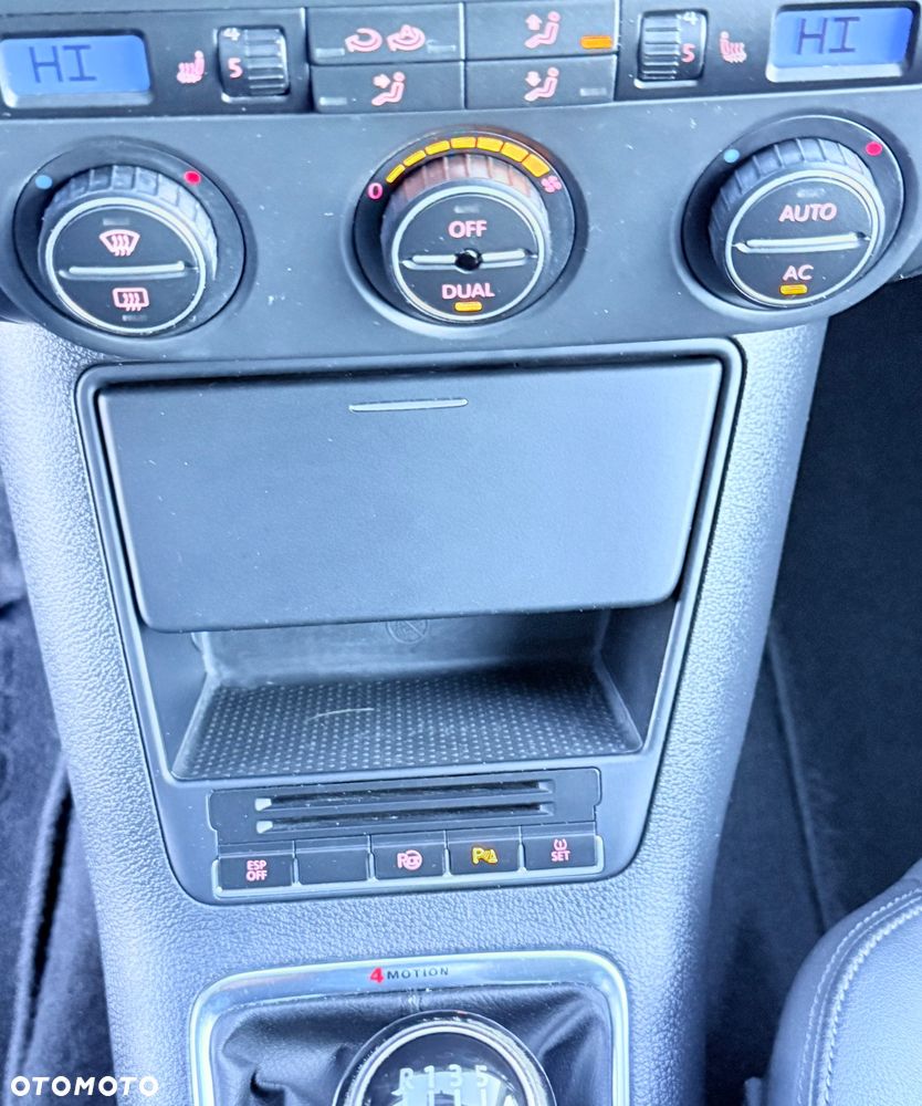 Volkswagen Tiguan 1.4 TSI BlueMotion Technology Exclusive - 27