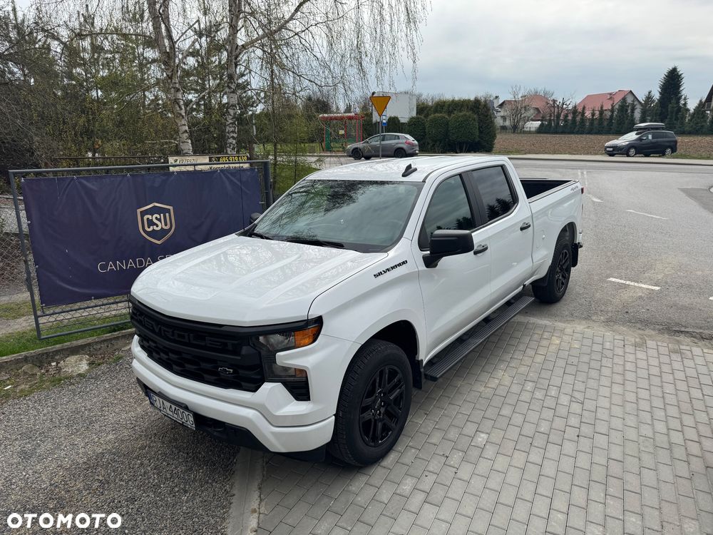 Chevrolet Silverado - 34