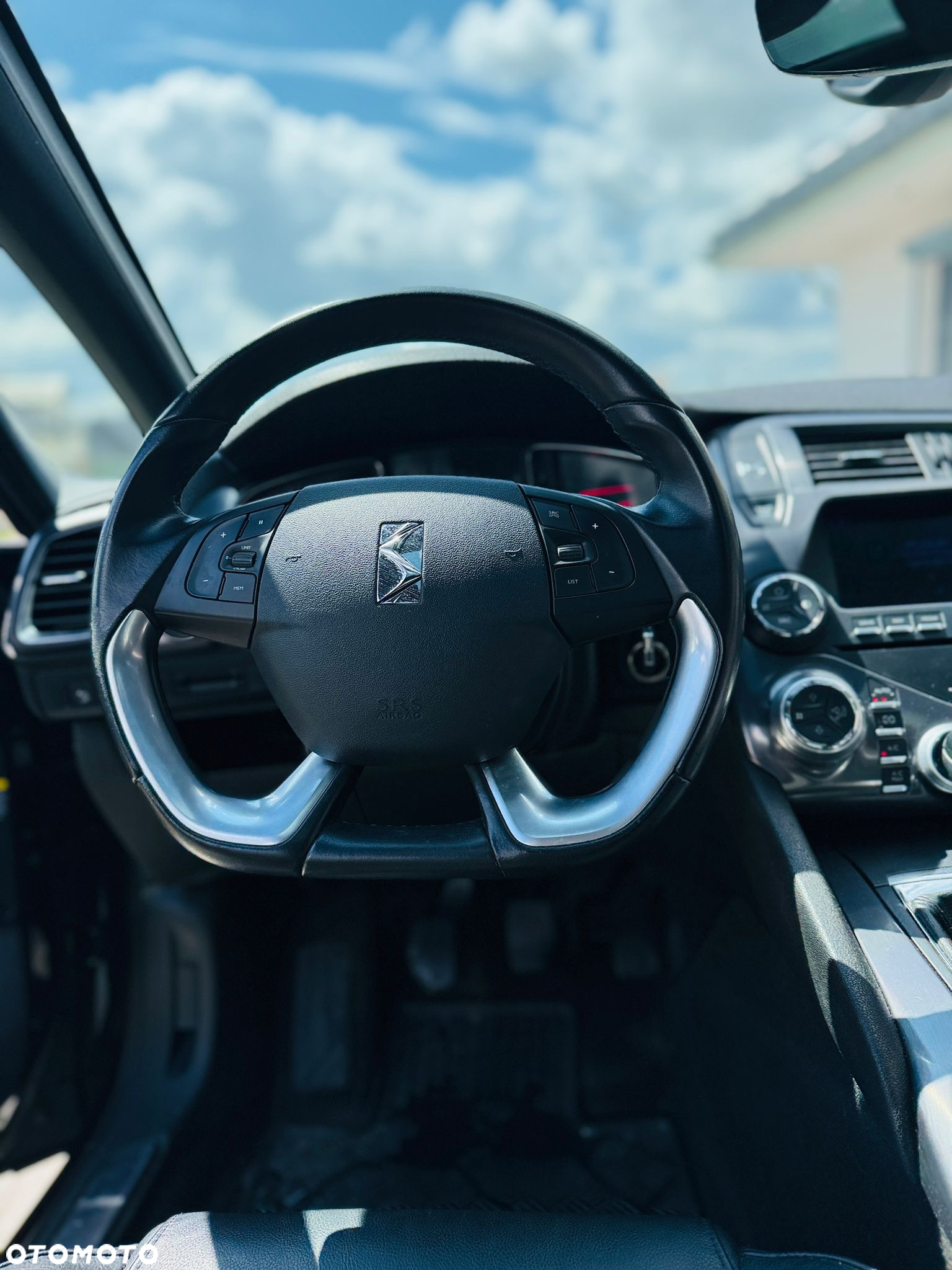 DS Automobiles DS 5 - 5