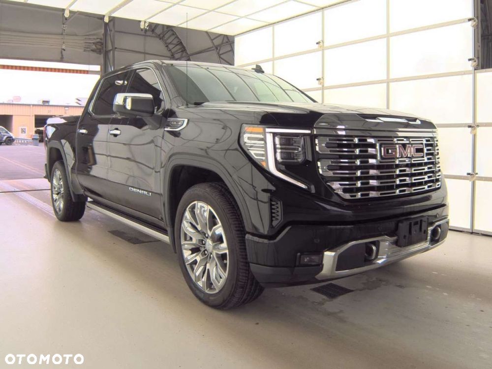 GMC Sierra - 6