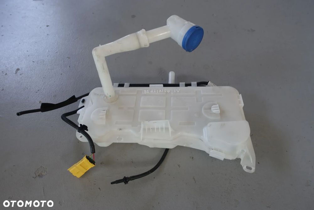 ZBIORNIK SPRYSKIWACZY BERLINGO IV PARTNER COMBO E 18r. - 1