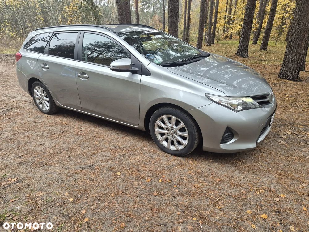 Toyota Auris 1.33 Dual-VVT-i Cool - 3