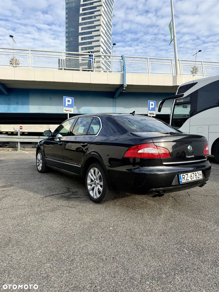 Skoda Superb 2.0 TSI Elegance DSG - 6