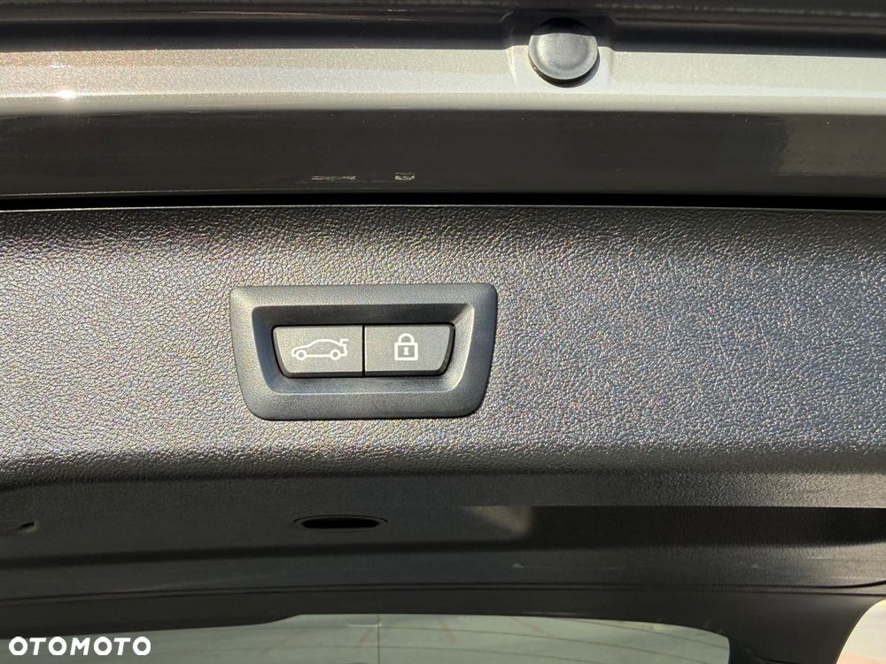 BMW Seria 5 520d M Sport Edition - 19