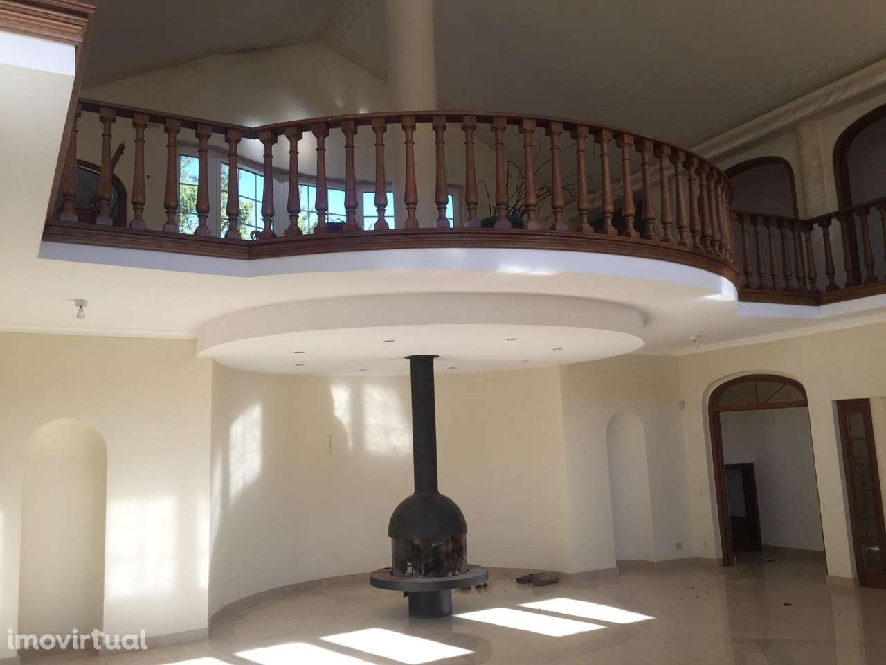 Moradia T7 de Luxo com Piscina, Campo de Ténis e Spa em Belas - Grande imagem: 5/19