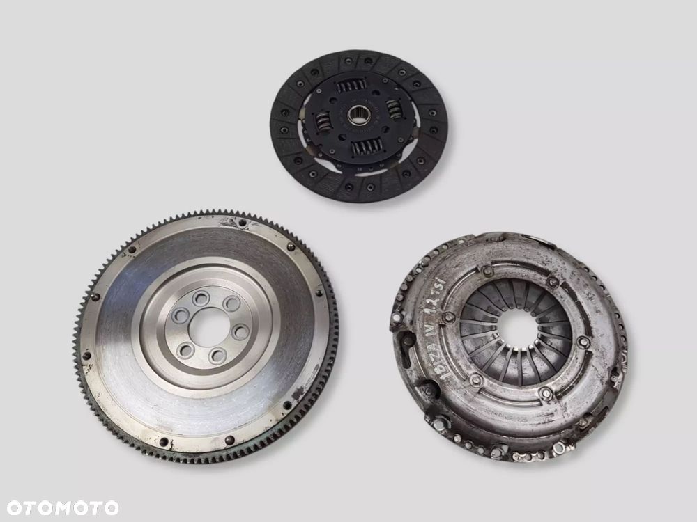 Kompletne Sprzęgło Seat Ibiza IV 1.2 TSI 036141032H - 3