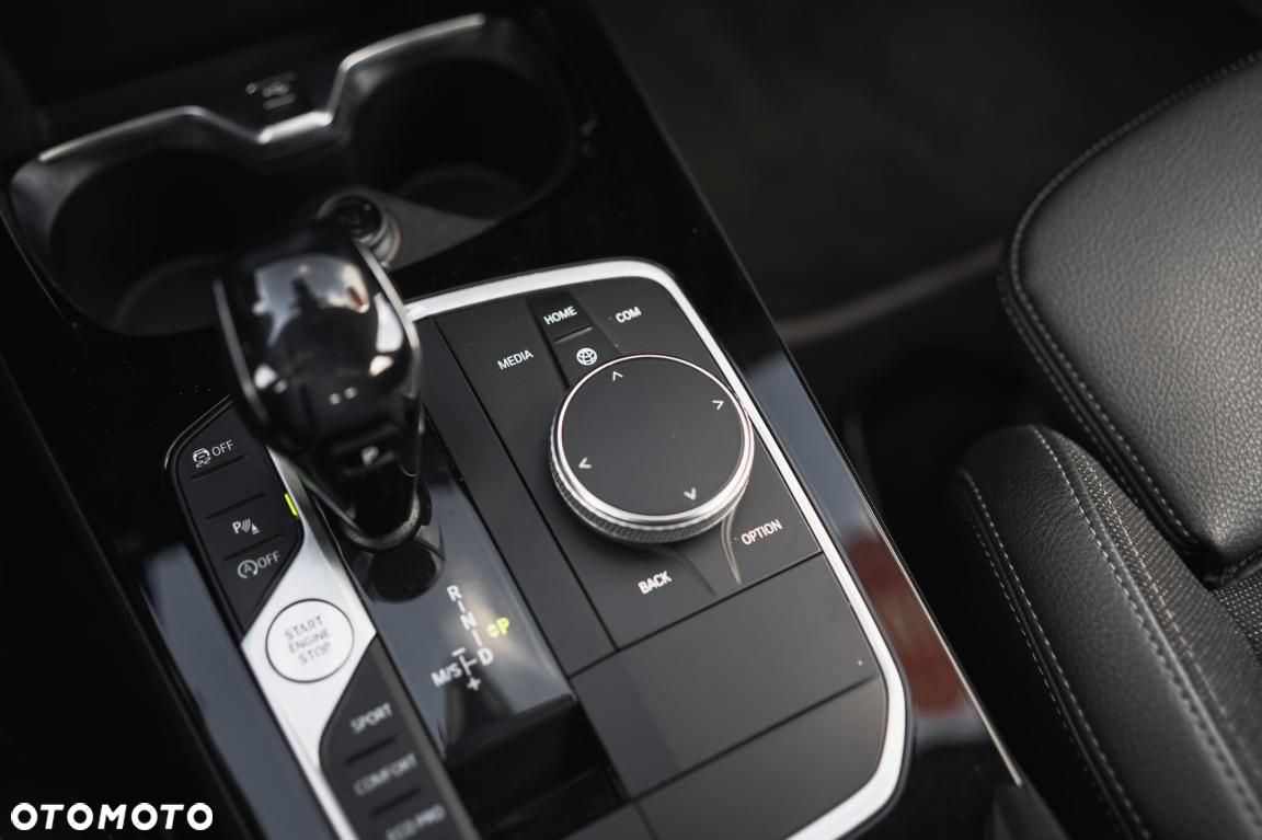 BMW Seria 1 - 20