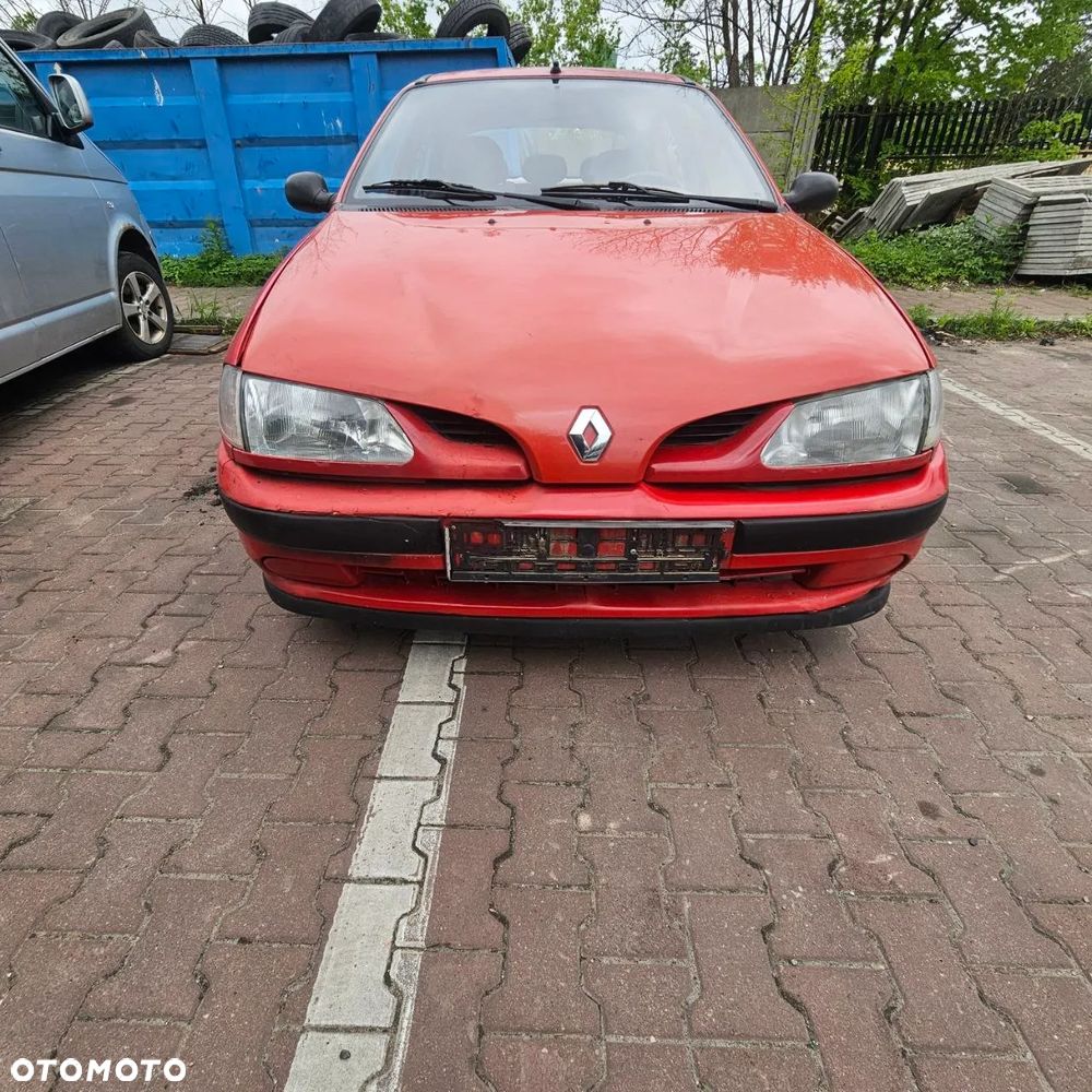 Renault Megane (1996) 1,4 B 55 kW / 75 KM (kod lak: 727 pojazd na części - 20