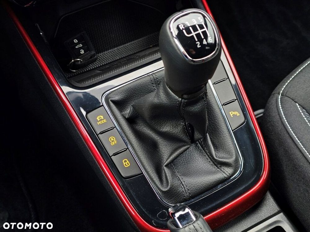 Skoda Fabia 1.0 TSI Monte Carlo - 22