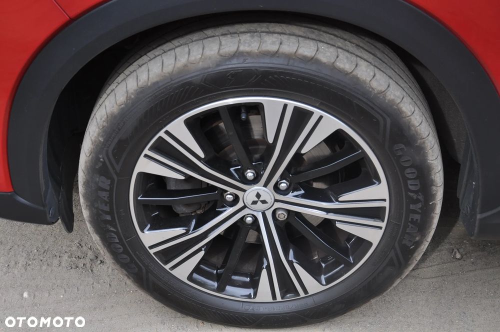 Mitsubishi Eclipse Cross 1.5 T GPF Invite Plus - 29
