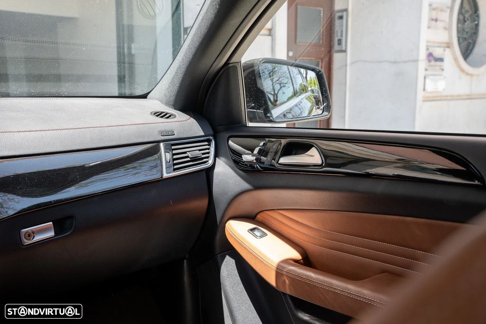 Mercedes-Benz GLE 350 d 4-Matic - 15