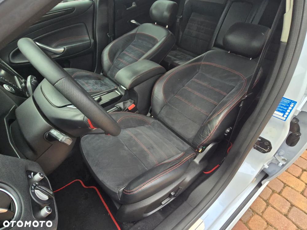 Ford Mondeo SW 2.0 T Titanium S MPS6 - 28