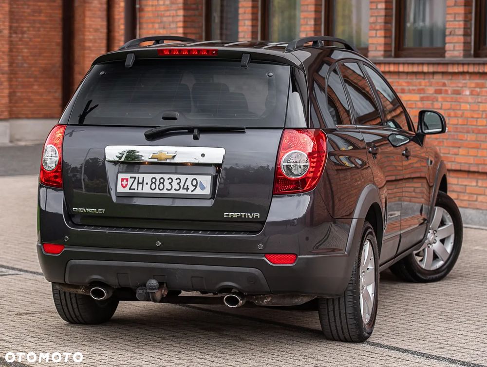Chevrolet Captiva 2.4 AWD LT+ - 12
