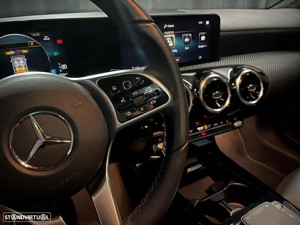 Mercedes-Benz A 250 Limousine - 34