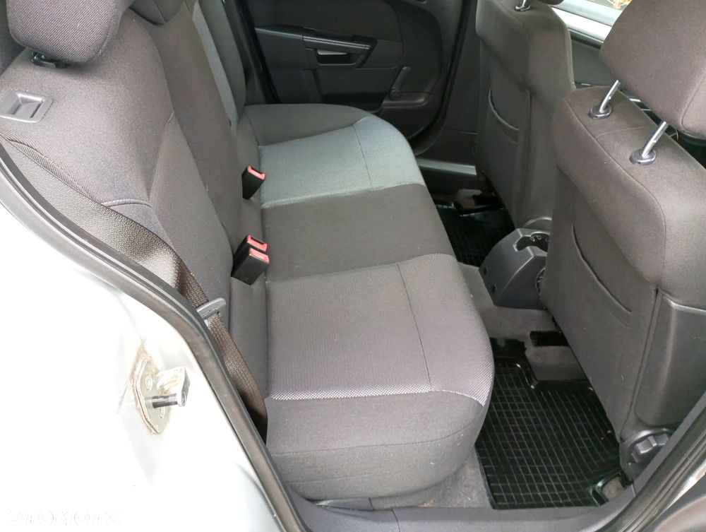 Opel Astra 1.6 Enjoy - 9