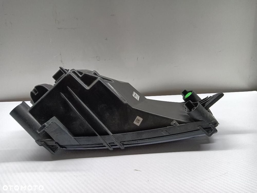 HALOGEN PRZECIWMGŁOWE PRAWY VW TOURAN II 5TA941662 - 8