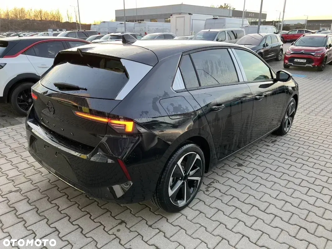 Opel Astra VI 1.2 T GS S&S - 4