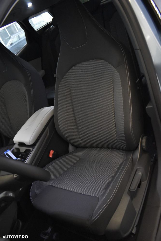 Ford Explorer RWD 77 kWh Extended Range Select - 14