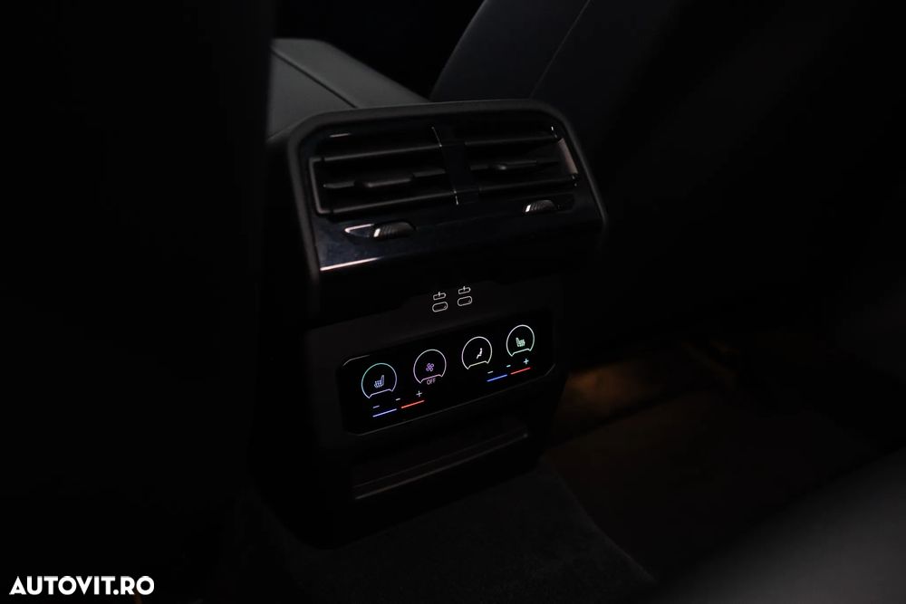 BMW Seria 5 520i AT MHEV - 22